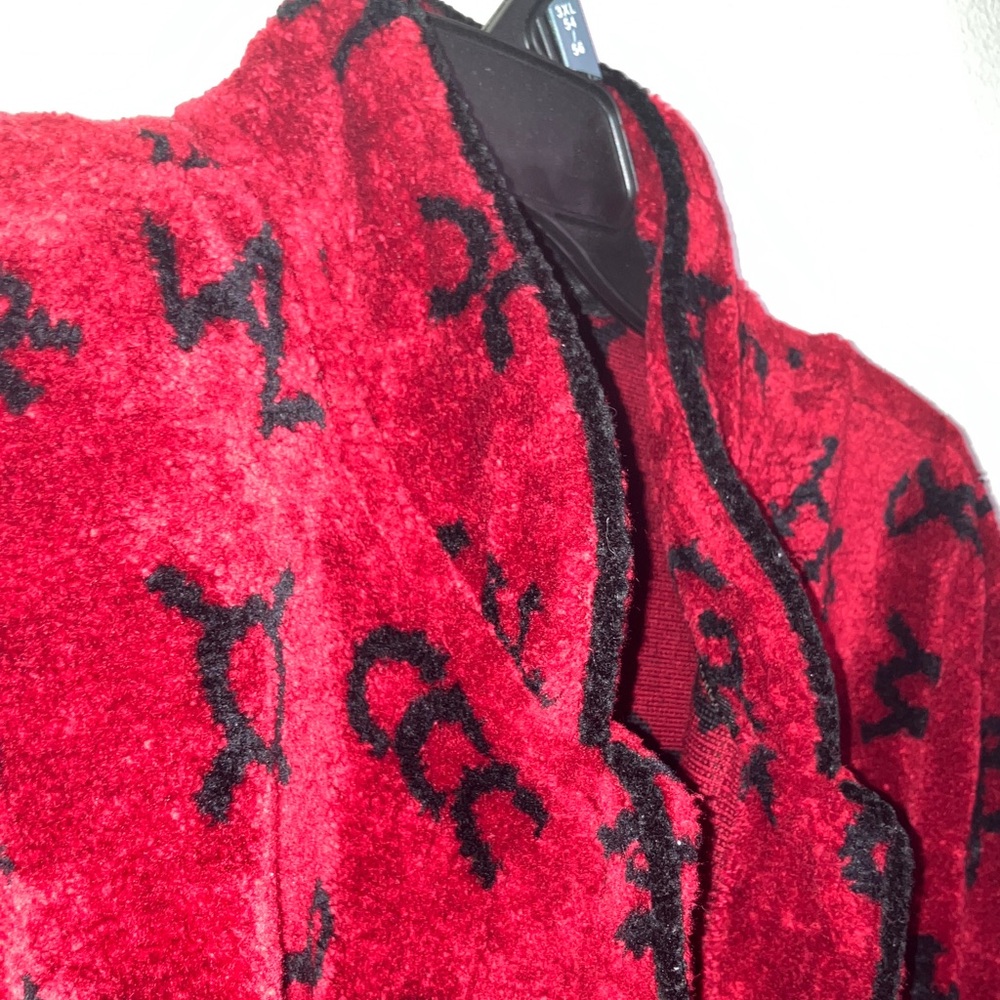 Vintage‎ Red Carpet Fleece Jacket with Black Brand Print - Picture 5 of 12